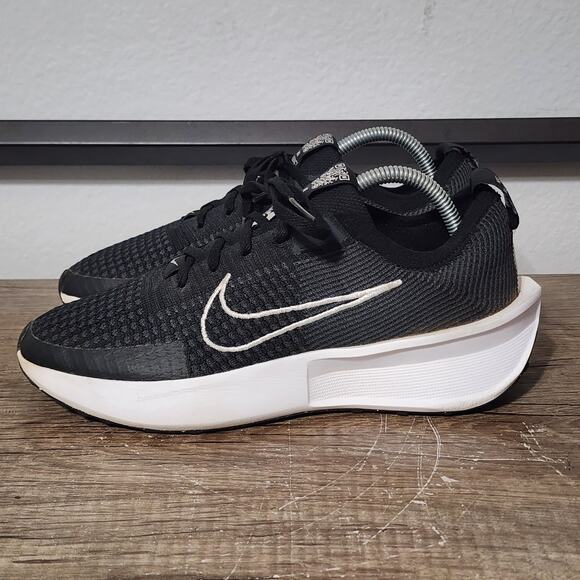 Nike Interact Run (FD2291-001) Men's Running Size Sneakers Size 8 Black - Picture 1 of 9